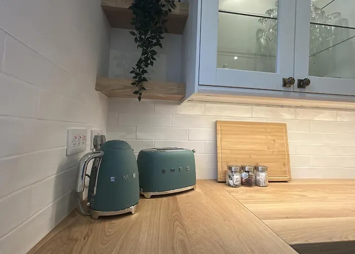 The Old Forge * קליפדן